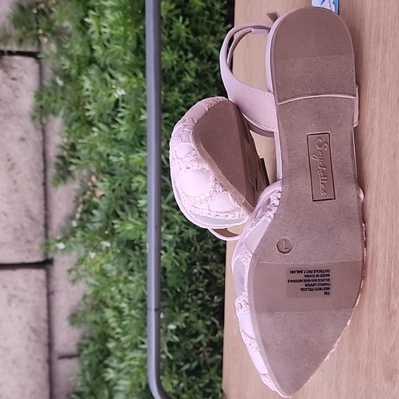 Seychelles Crochet Lace Pointy Toe Flats with Ankle Strap Size 7 NWT - Picture 9 of 11